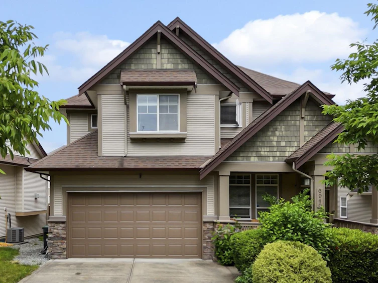 6940 196b Street, Langley, BC, V2Y 3A6