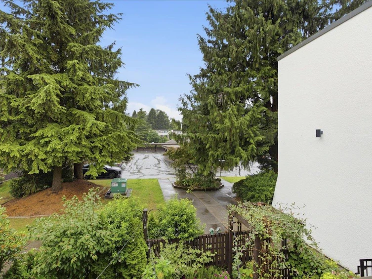 8-7363 Montecito Drive, Burnaby, BC, V5A 1R4 - 12