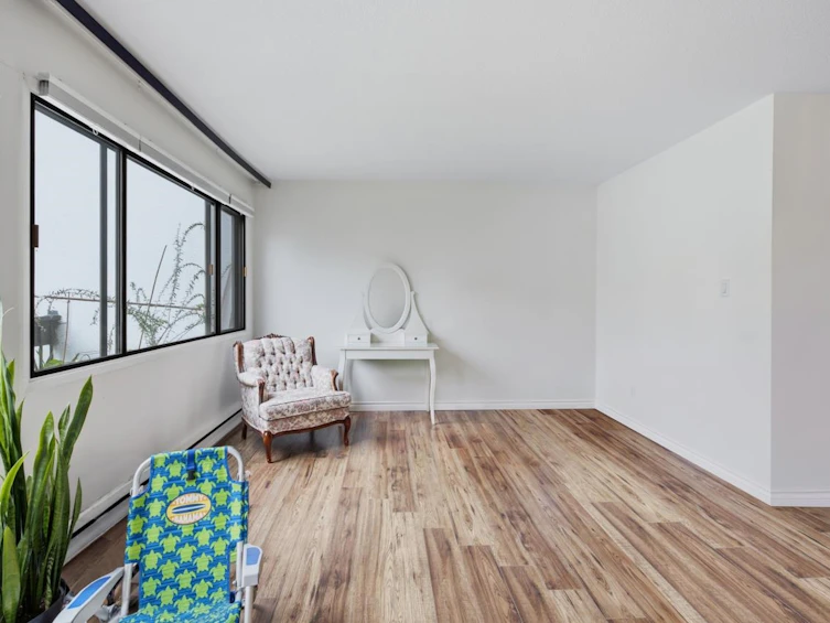 8-7363 Montecito Drive, Burnaby, BC, V5A 1R4 - 4