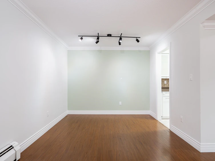 301-2320 W 40th Avenue, Vancouver, BC, V6M 4H6 - 4