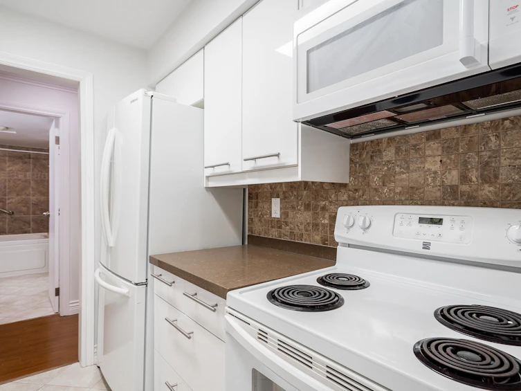 301-2320 W 40th Avenue, Vancouver, BC, V6M 4H6 - 10