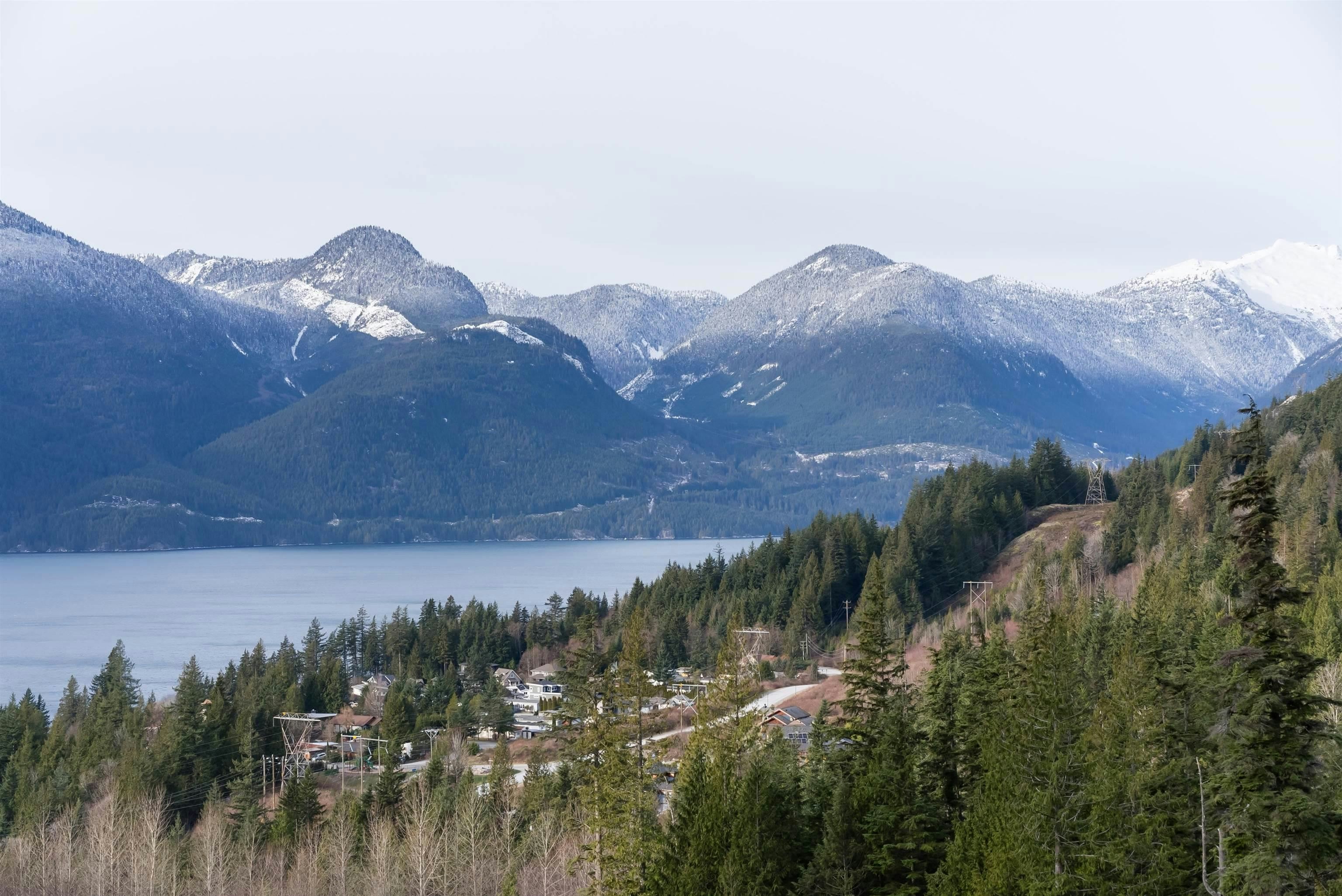1121 Copper Drive, Squamish, BC, V8B 1J2 - 12