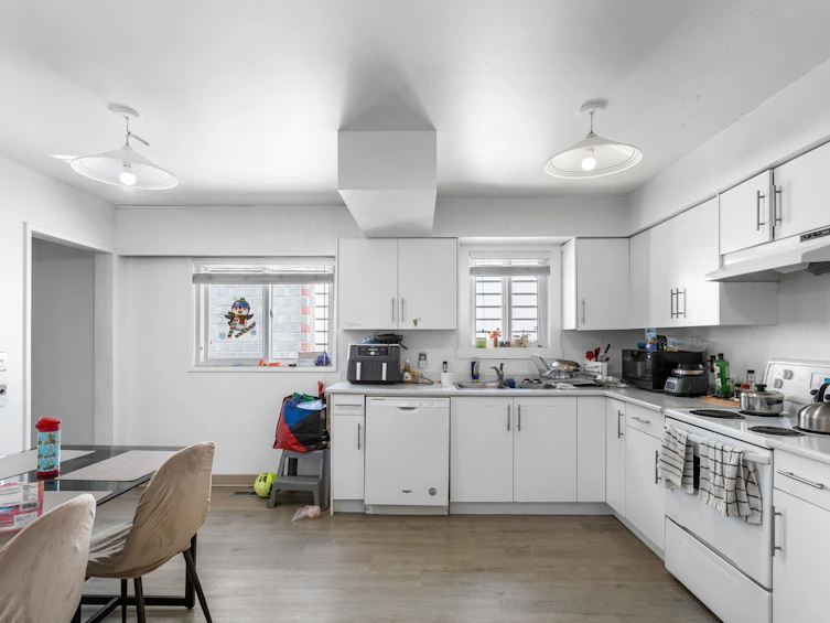 3186 E 28th Avenue, Vancouver, BC, V5R 1S7 - 7