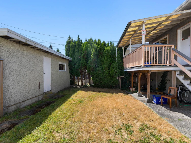 3186 E 28th Avenue, Vancouver, BC, V5R 1S7 - 33