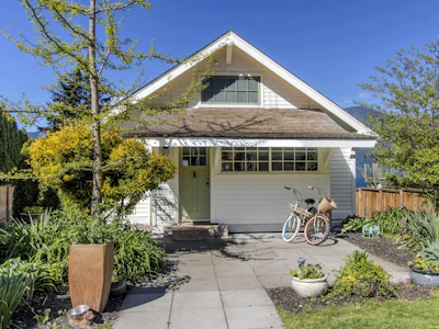 615 Shaughnessy Place - 2