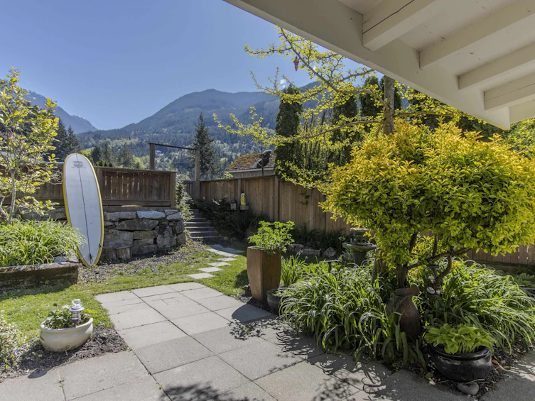 615 Shaughnessy Place, Squamish, BC, V8B 1J1 - 35