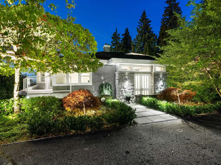 1590 Tyrol Court, West Vancouver, BC, V7S 3G5 - 3