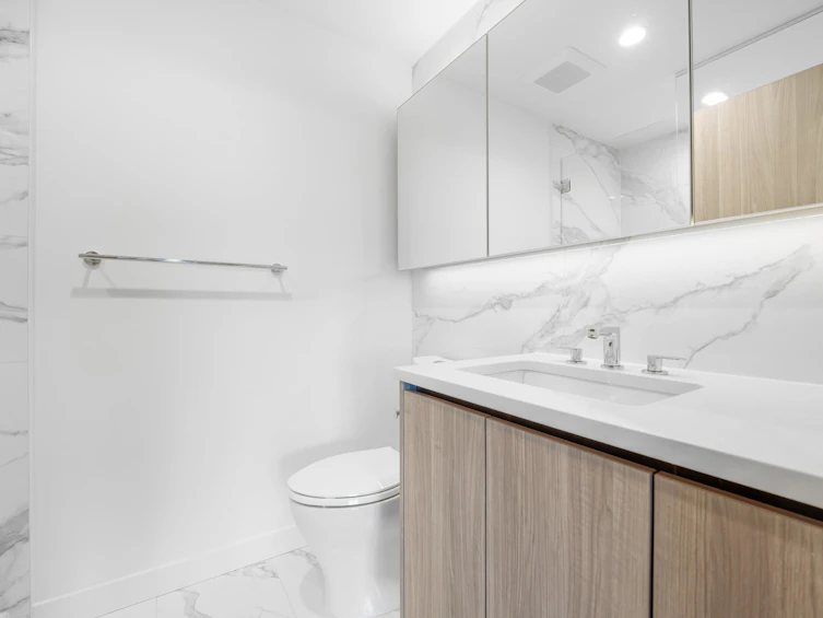 2402-4890 Lougheed Highway, Burnaby, BC, V5C 0N1 - 17