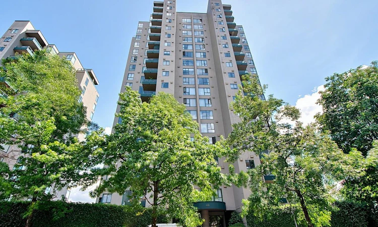 1304-420 Carnarvon Street