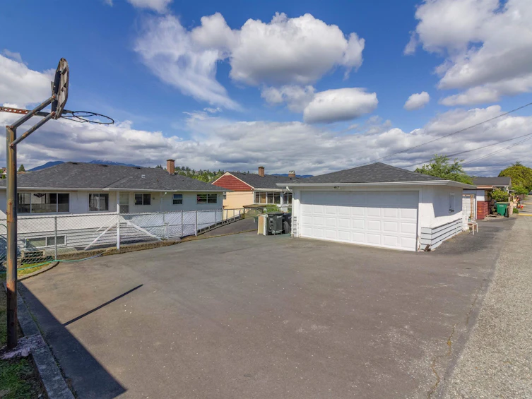 4810 Fairlawn Drive, Burnaby, BC, V5C 3R8 - 34