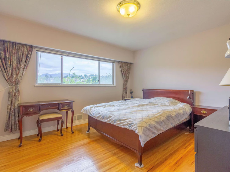 4810 Fairlawn Drive, Burnaby, BC, V5C 3R8 - 14
