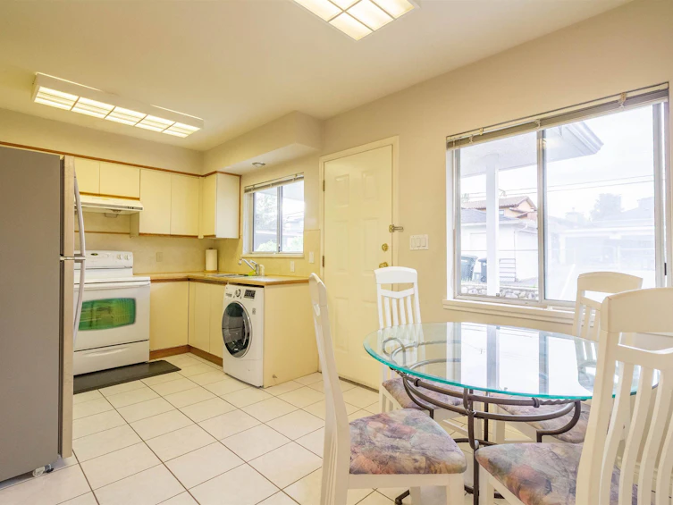 4810 Fairlawn Drive, Burnaby, BC, V5C 3R8 - 10