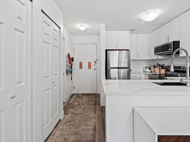 302-5818 Lincoln Street, Vancouver, BC, V5R 4P7 - 15