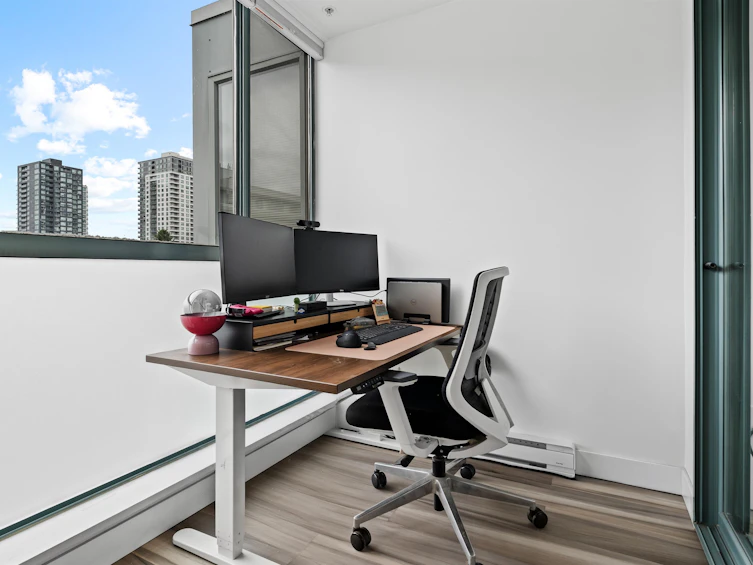 302-5818 Lincoln Street, Vancouver, BC, V5R 4P7 - 17