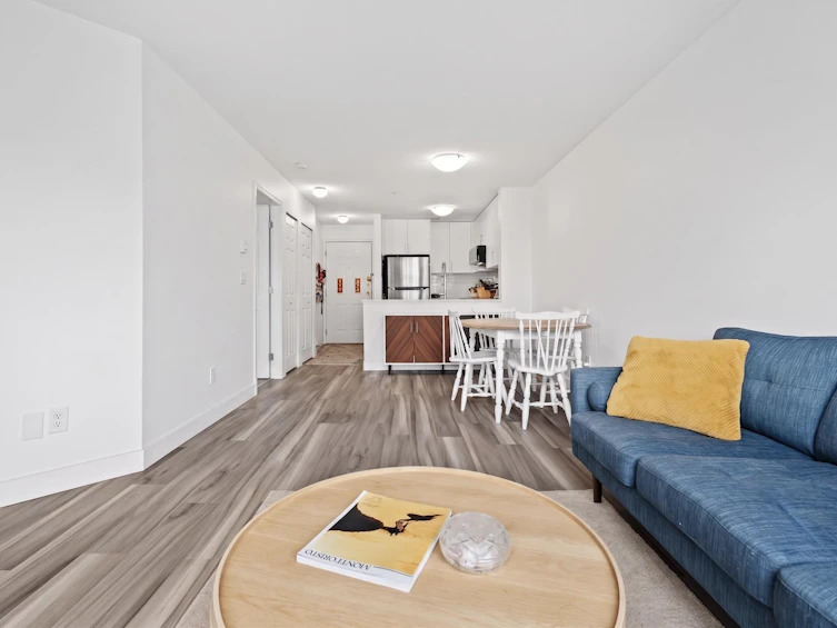 302-5818 Lincoln Street, Vancouver, BC, V5R 4P7 - 6