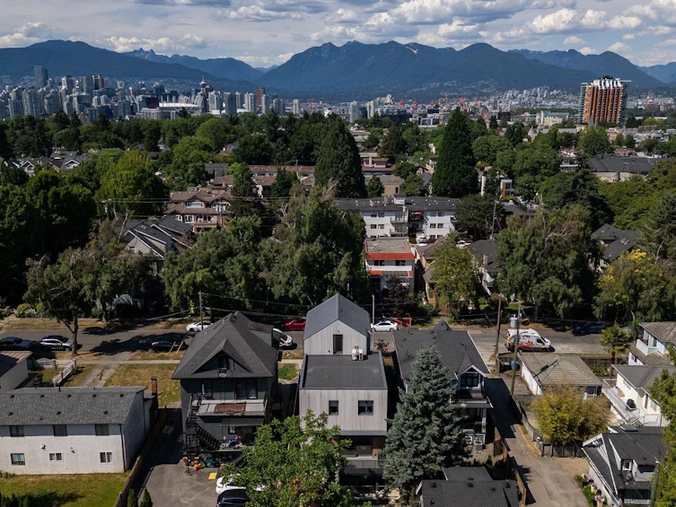 1-60 E 17th Avenue, Vancouver, BC, V5V 1A2 - 36