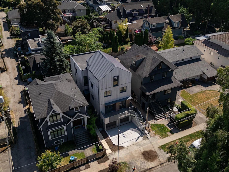 1-60 E 17th Avenue, Vancouver, BC, V5V 1A2 - 34