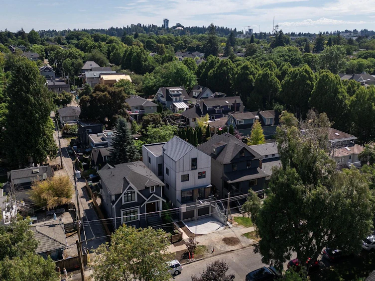 1-60 E 17th Avenue, Vancouver, BC, V5V 1A2 - 33