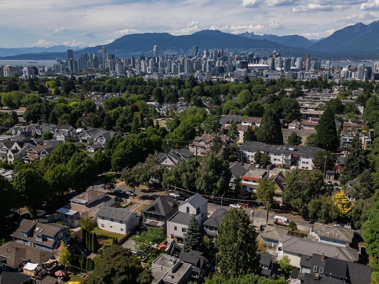 1-60 E 17th Avenue, Vancouver, BC, V5V 1A2 - 37