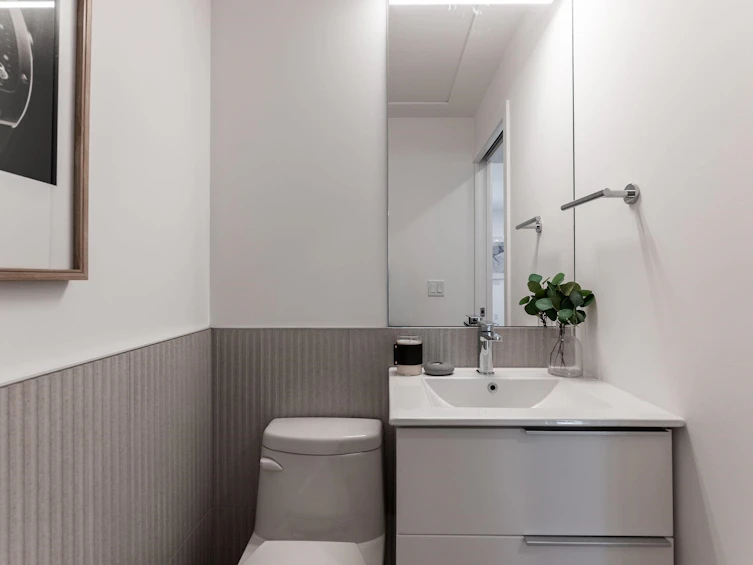 1-60 E 17th Avenue, Vancouver, BC, V5V 1A2 - 13