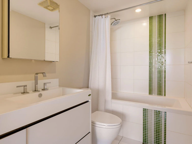 410-718 Main Street, Vancouver, BC, V6A 0B1 - 5