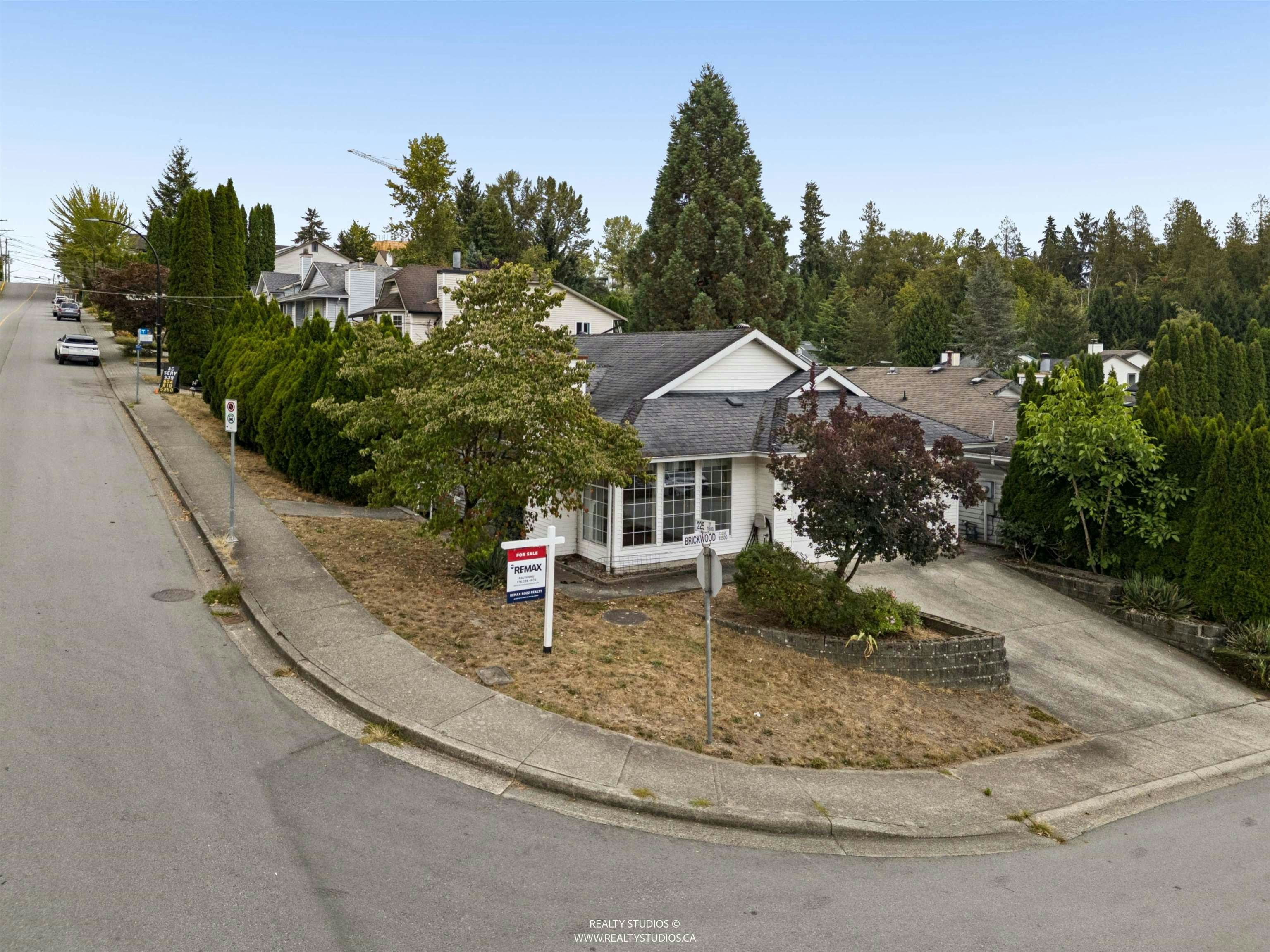 11638 225 Street, Maple Ridge, BC, V2X 6E4