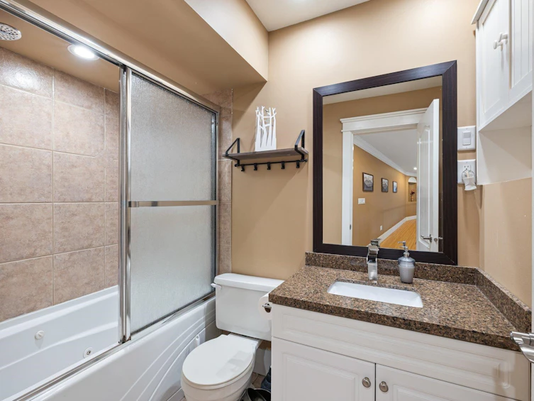 15355 80a Avenue, Surrey, BC, V3S 8N7 - 33