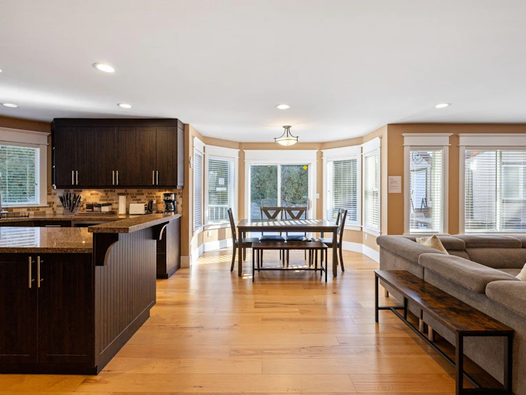15355 80a Avenue, Surrey, BC, V3S 8N7 - 5