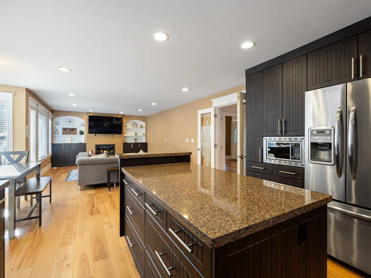 15355 80a Avenue, Surrey, BC, V3S 8N7 - 9