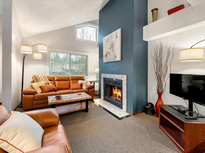 320-2021 Karen Crescent - 2