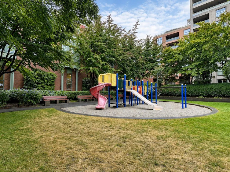 511-518 W 14th Avenue, Vancouver, BC, V5Z 4N5 - 19