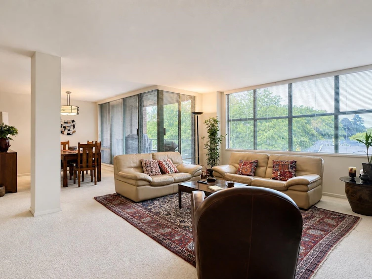 511-518 W 14th Avenue, Vancouver, BC, V5Z 4N5 - 4