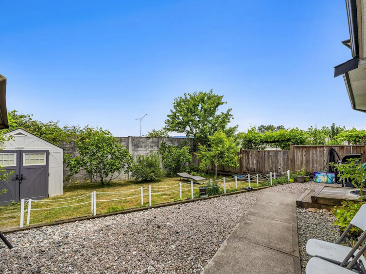 5461 Manor Street, Burnaby, BC, V5G 1B6 - 35