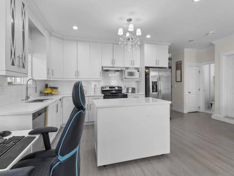 5461 Manor Street, Burnaby, BC, V5G 1B6 - 8