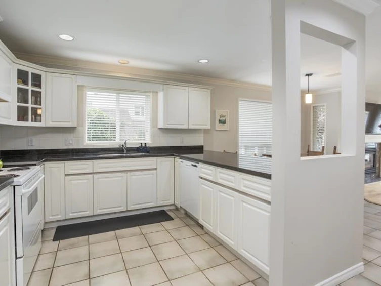380 55a Street, Delta, BC, V4M 3L8 - 8