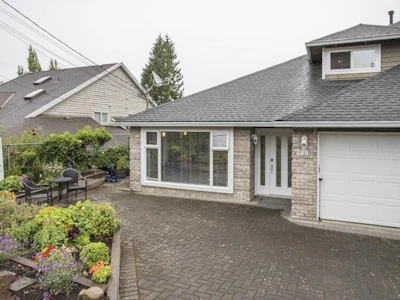 380 55a Street - 2