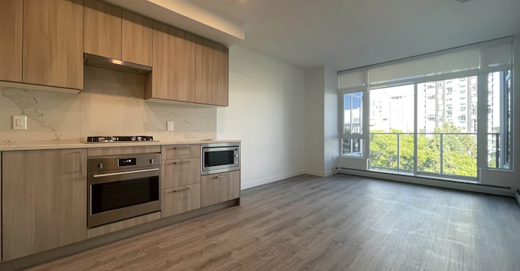 509-13350 Central Avenue, Surrey, BC, V3T 0S1 - 3