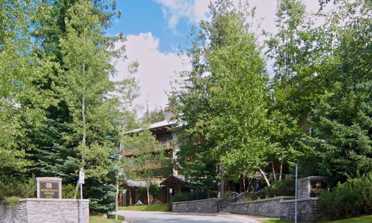 303G2-4653 Blackcomb Way