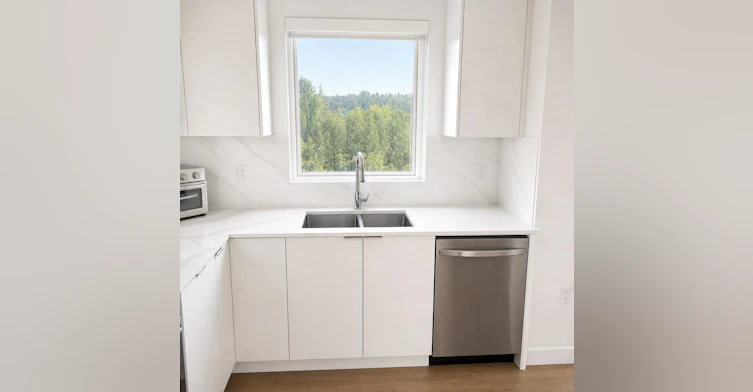 5xx-2331 Kelly Avenue, Port Coquitlam, BC, V3C 0T4 - 5