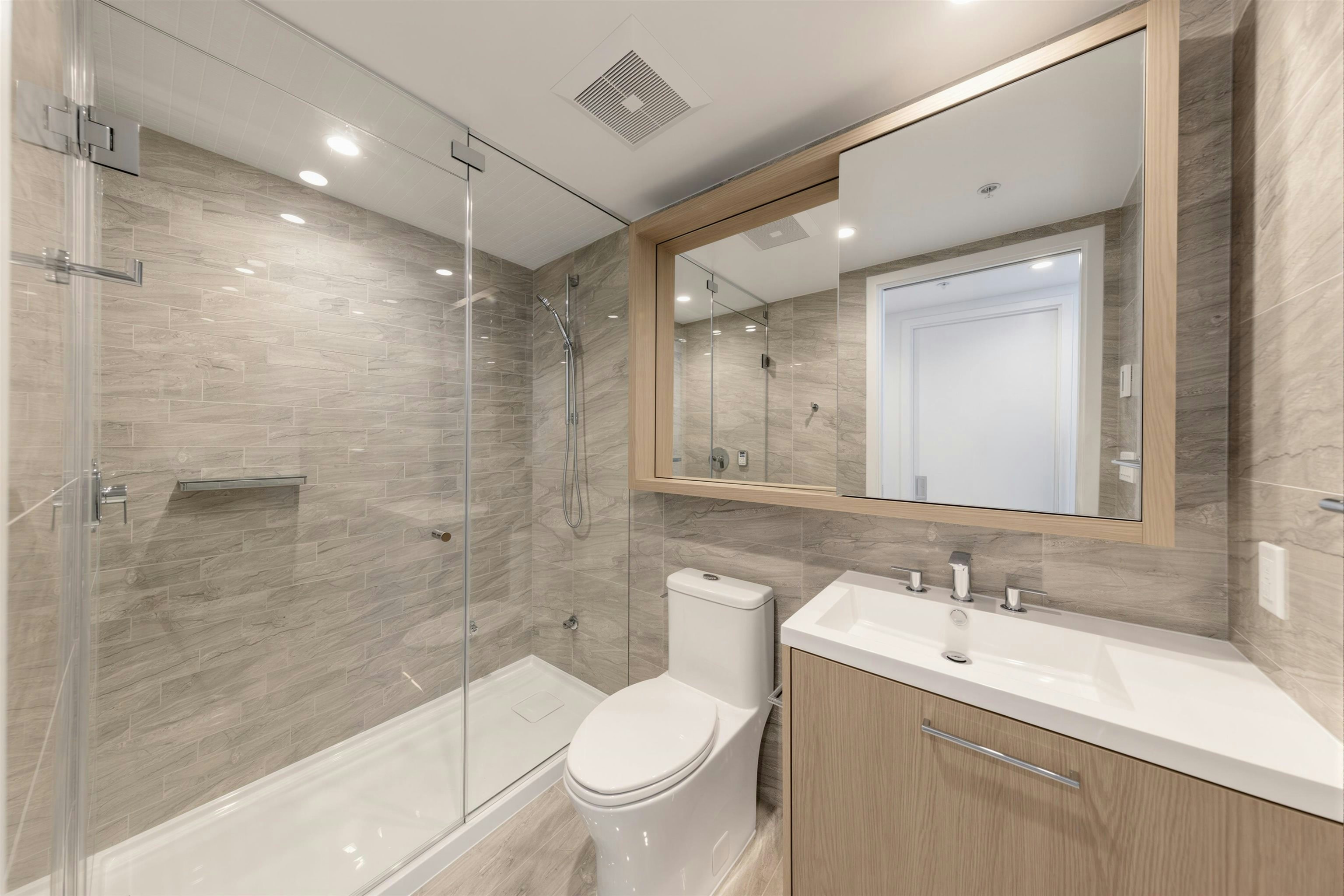 2810-6608 Sussex Avenue, Burnaby, BC, V5H 3C7 - 15
