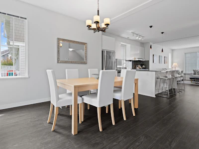 126-5550 Admiral Way - 5