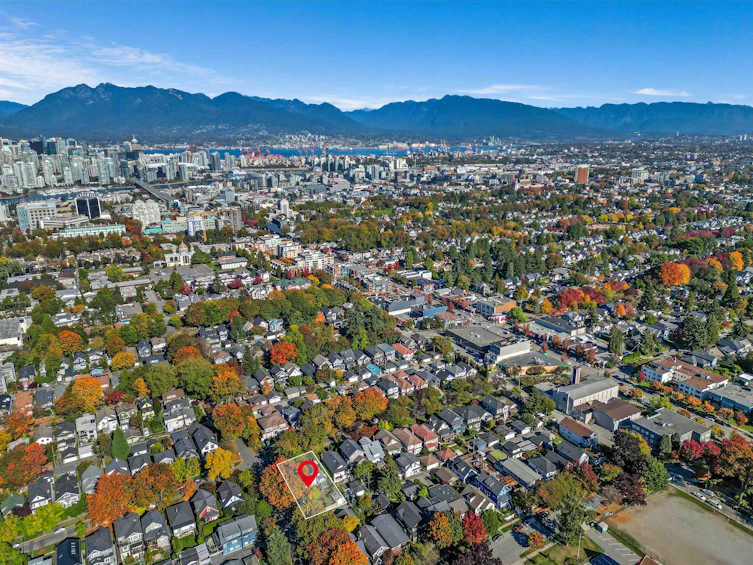 3500 Ash Street, Vancouver, BC, V5Z 3E7 - 6