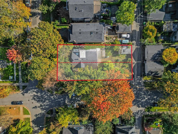 3500 Ash Street, Vancouver, BC, V5Z 3E7 - 4