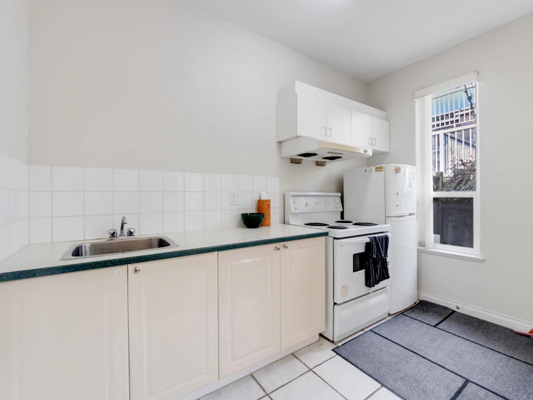 5177 Carson Street, Burnaby, BC, V5J 2Z1 - 16