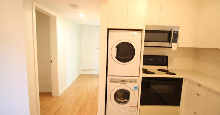 GROUND FLOOR-3950 Lillooett Street, Vancouver, BC, V5R 2E8 - 2