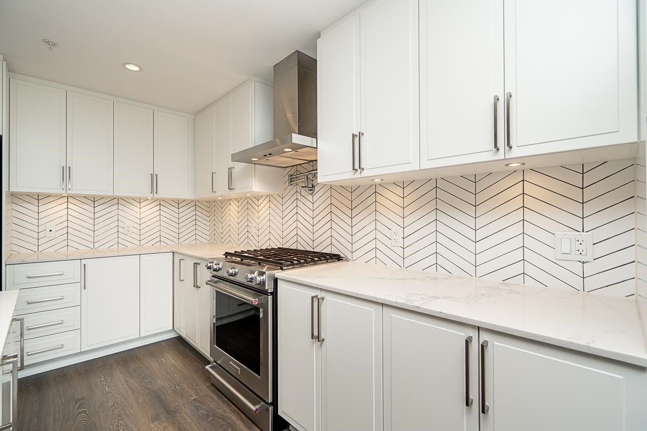 502-4477 Hastings Street, Burnaby, BC, V5C 2K1 - 12
