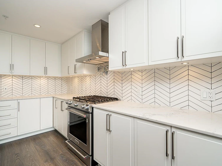 502-4477 Hastings Street, Burnaby, BC, V5C 2K1 - 12