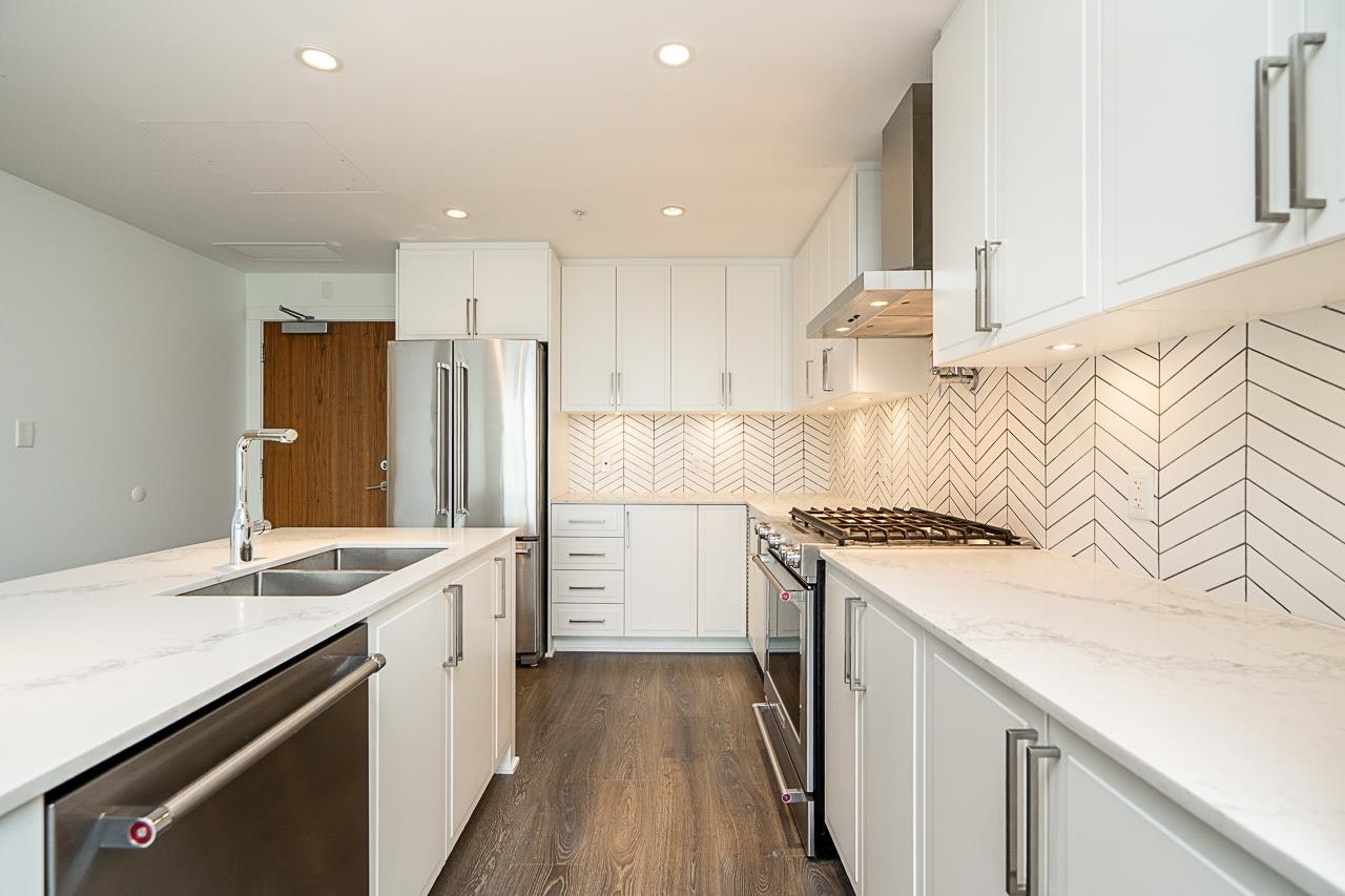 502-4477 Hastings Street, Burnaby, BC, V5C 2K1 - 11