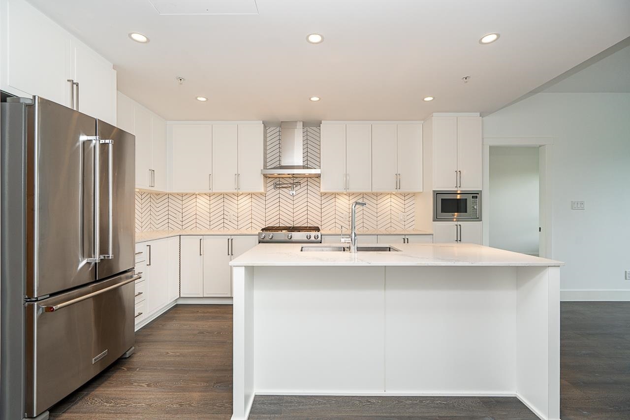 502-4477 Hastings Street, Burnaby, BC, V5C 2K1 - 8