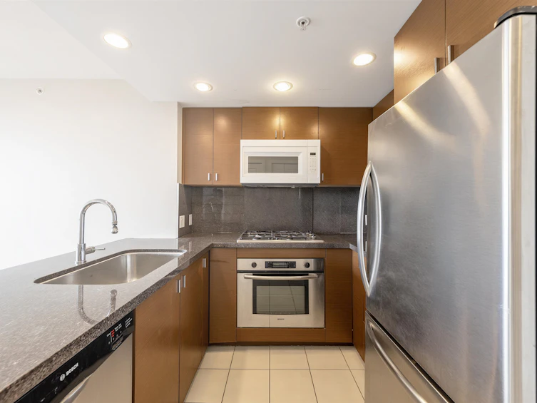 902-6333 Katsura Street, Richmond, BC, V6Y 4L9 - 8